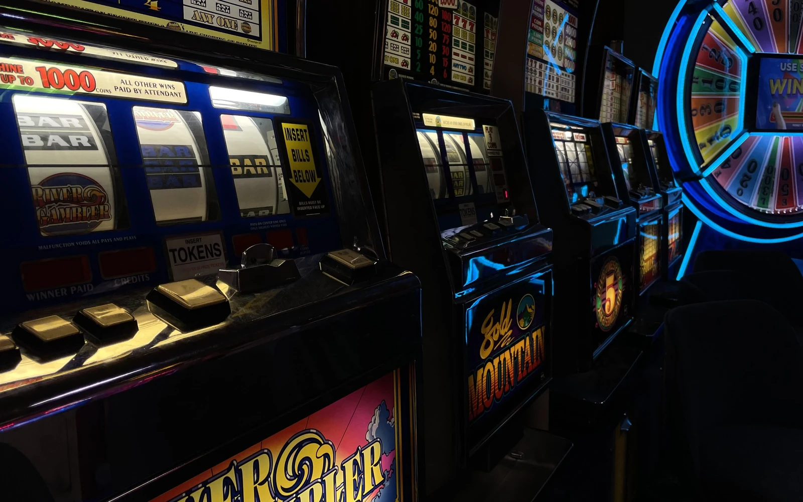 Tampilan permainan slot dengan elemen hasil dan catatan sesi